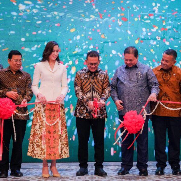 BINA Lebaran 2025 Resmi Diluncurkan, Dorong Wisata Belanja dan Pertumbuhan Ekonomi BINA Lebaran 2025 Resmi Diluncurkan, Dorong Wisata Belanja dan Pertumbuhan Ekonomi