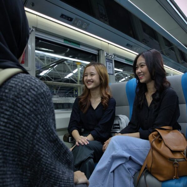 Fitur Female Seat Map Resmi Diluncurkan, Ini Komitmen KAI untuk Keamanan dan Kenyamanan Perempuan Fitur Female Seat Map Resmi Diluncurkan, Ini Komitmen KAI untuk Keamanan dan Kenyamanan Perempuan