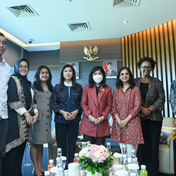 Indonesia Perkuat Perlindungan Anak di Dunia Maya lewat PP TUNAS, Gandeng UNICEF Indonesia Perkuat Perlindungan Anak di Dunia Maya lewat PP TUNAS, Gandeng UNICEF