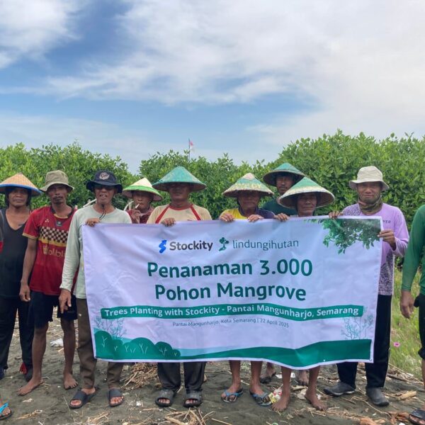 Stockity Tanam 3.000 Mangrove di Semarang, Gandeng LindungiHutan untuk Cegah Abrasi dan Dukung Aksi Iklim Stockity Tanam 3.000 Mangrove di Semarang, Gandeng LindungiHutan untuk Cegah Abrasi dan Dukung Aksi Iklim