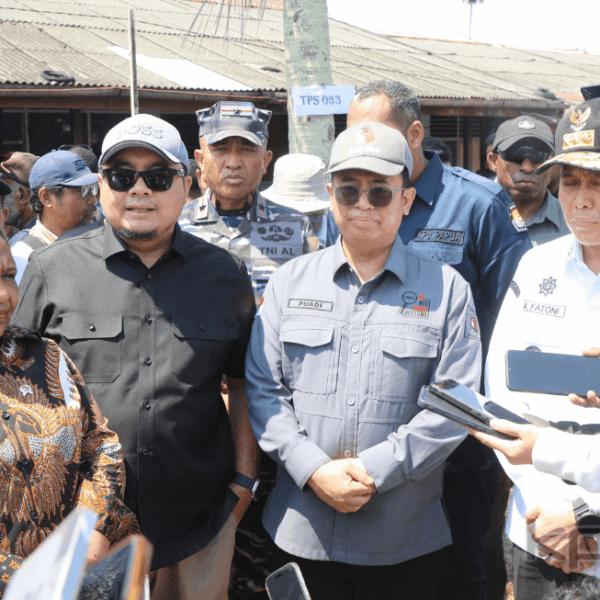 Ketua KPU RI Pantau Langsung PSU Papua, Pastikan Proses Berjalan Aman Ketua KPU RI Pantau Langsung PSU Papua, Pastikan Proses Berjalan Aman