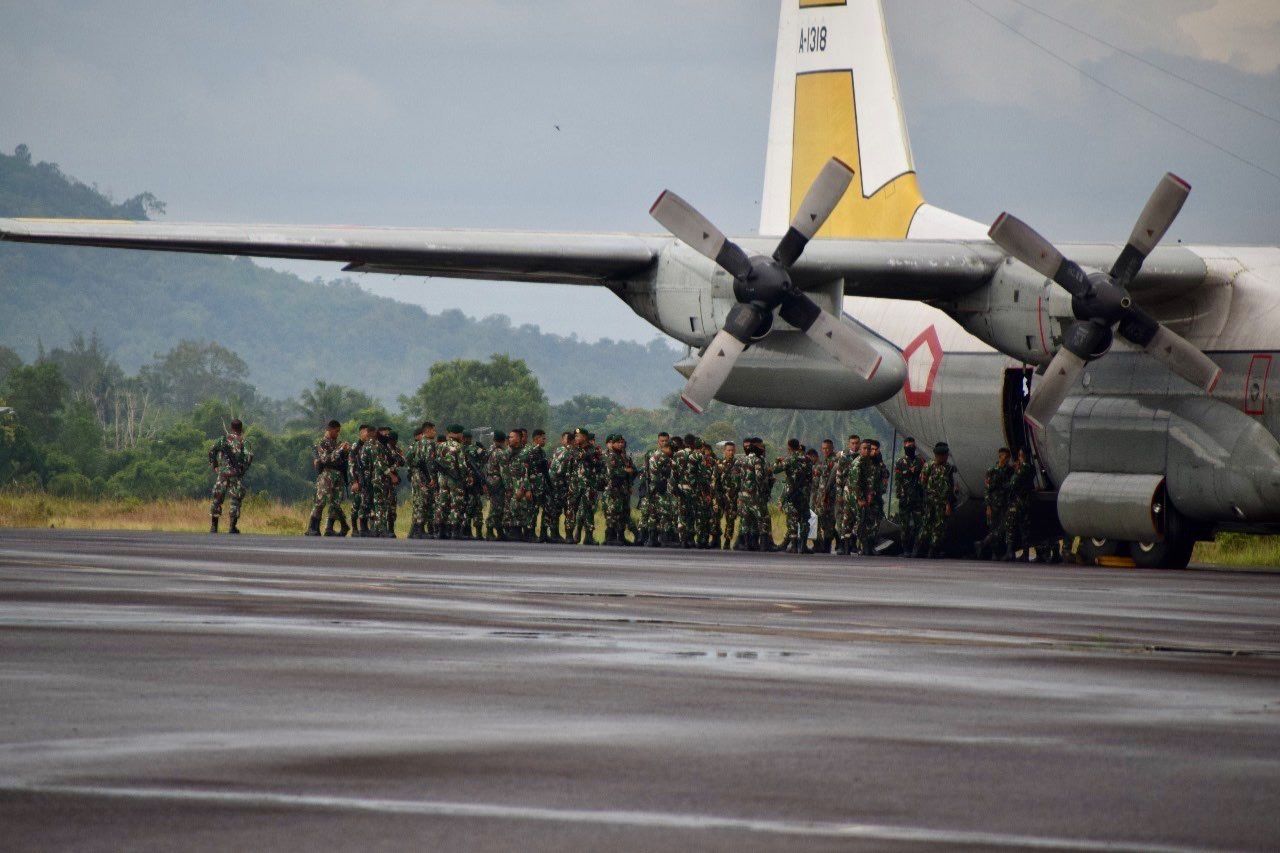 Panglima TNI Tinjau Latihan Terjun Malam KDOL di Bangka untuk Perkuat Pengamanan Wilayah Strategis