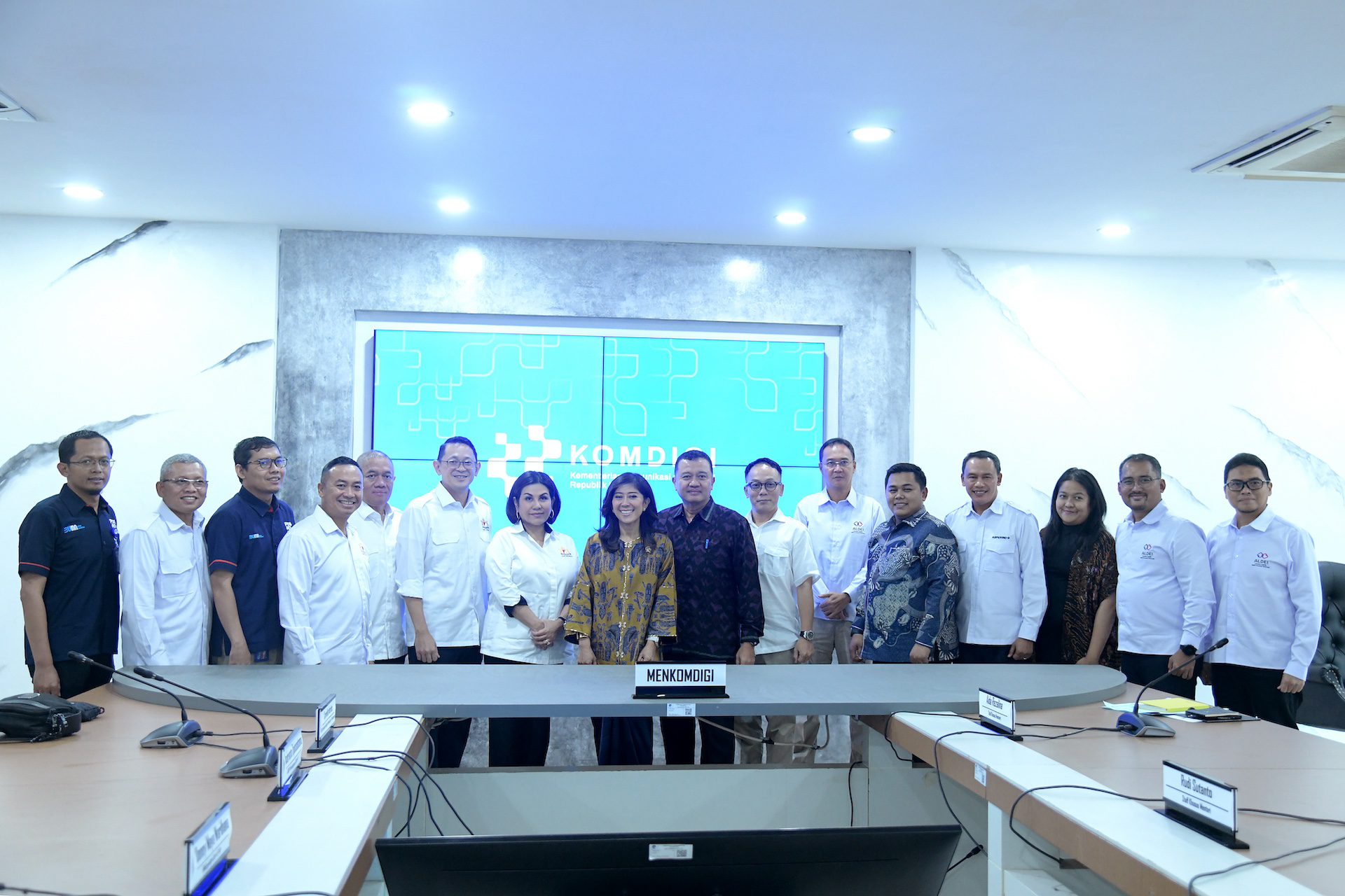 Kemkomdigi Dorong Regulasi Adaptif untuk Transformasi Digital Industri Pos dan Logistik